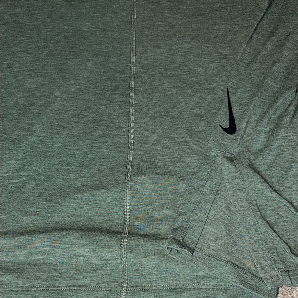 Green Nike Yoga T-Shirt - Picture 2 of 3